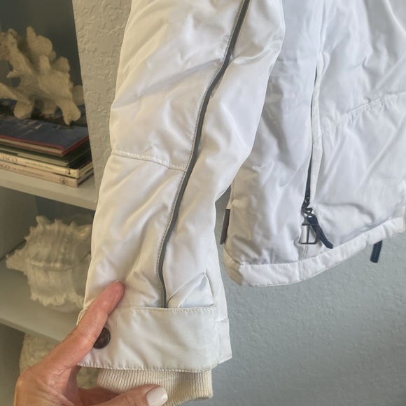 Ski jacket - Picture 4 of 12